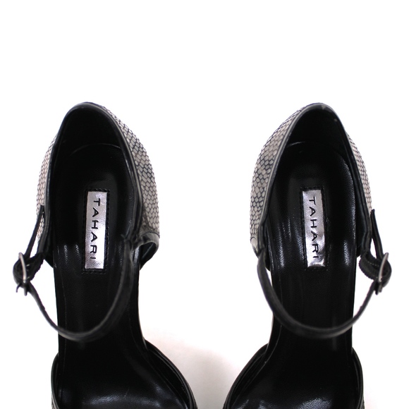 Tahari 'Marsha' Leather Snake Print Platform Heels - Picture 3 of 8